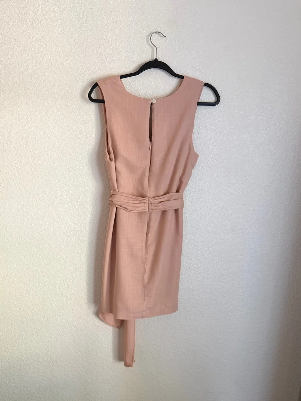 Anthropologie Sunday in Brooklyn Faux Wrap Sleeveless Linen Mini Dress M Peach